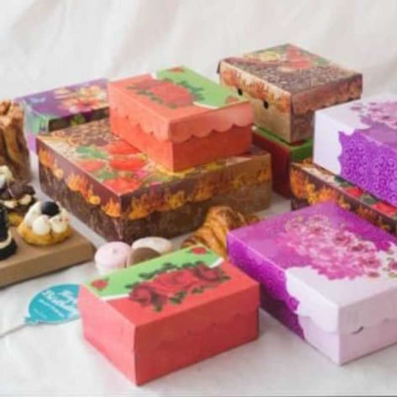 Lunch Box LB12 Motif Batik